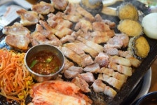 제주 흑돼지거리 맛집 ‘돈향기’, 제주 돼지고기 판매 인증점 다양한 서비스 제공