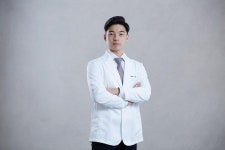 교통사고 직후 통증 없었지만 교통사고 후유증? 추나치료를 통해 휴우증 발생 확률을 낮출 수 있어