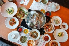 군산CC 맛집 한소끔, 푸짐한 해산물 전문 요리 선보여