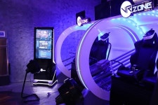 시원한 쇼핑몰에서 즐기는 이색 데이트, VR ZONE 용산아이파크몰점