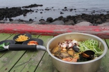 제주 용담해안도로 맛집 ‘순정문어’, 아름다운 바다 전망과 맛있는 음식 제공
