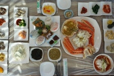 속초가볼만한곳 동명항 맛집, 대게 깔끔하게 손질해주는 비치대게직판장