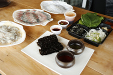 제주 성산일출봉 근처 가볼만한 곳… 현지인 찾는 표선 회포장 맛집 ‘제주도 신산포구자연산횟집’