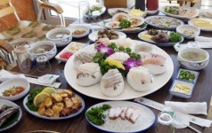 오이도 맛집 ‘우정횟집’ 자체 선박으로 당일 싱싱한 해산물 직접 제공