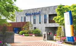 골프존은 매장주에 붙어사는 기생충입니다