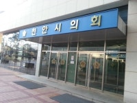 시도 못 건드린 언론, 천안시의회 기꺼이 총대, 왜?