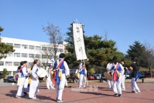 나라가 망해갑니다. 대학생들이여 일어납시다!