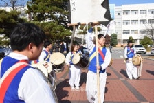 나라가 망해갑니다. 대학생들이여 일어납시다!