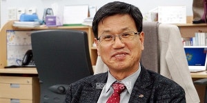 충남도 떠나는 김돈곤 국장 따뜻한 조직 됐으면