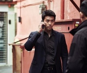 유해진 파트너 공조 현빈, 역린 때보다 몸 좋았다 이번에도 화난 등근육?