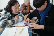 코리아텍 세이버후드, 3년째 노인 IT봉사활동 펼쳐