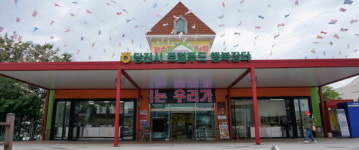행담도서해안고속도로휴게소...전국 최대 로컬푸드 매장