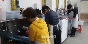 이름 없는 천사, 운동화 빨래 정기 후원 사연