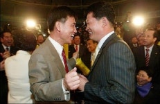 드디어 문빠들 간의 싸움이 본격화된 것일까?