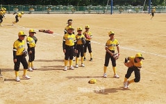 천안 남산초...낙후된 시설로 야구명문 전통 이어갈 수 있나