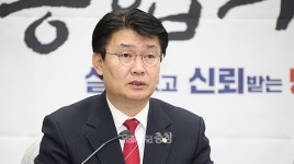 정용기 국회의원 삭발, 저도 고심하고 있어
