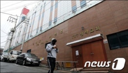 코로나19 집단감염…세상의 빛이 아닌 세상의 빚을 지는 교회들