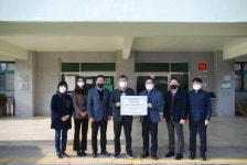 우성양행, 논산여자상업고등학교에 장학금 300만원 전달