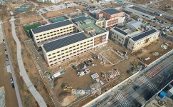 충남 5개 유치원·학교 내년 3월 개교 차질 우려