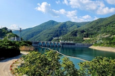 [포토뉴스] 주말여행 여기 어때…호수와 숲이 만나는 충주 종댕이길