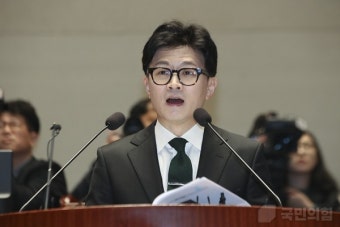 한동훈 장관 사퇴, 與 비대위원장으로