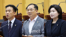 서산시의회 민주당 의원들, 초록광장 총공세