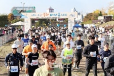 1450여 명 함께한 대전 제6회 유성국화마라톤