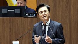 김태흠 충남지사 죽일 X, 살릴 X…왜?