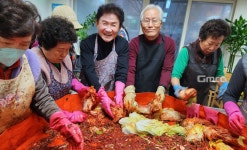 독거노인에 사랑 전한 가온마을7단지 어르신들