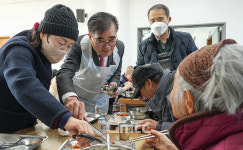 김기웅 서천군수, 무료 경로식당 찾아 어르신 안부 살펴