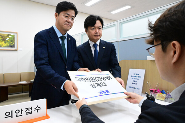 통일교 금품수수 의혹으로 인한 전 장관 사의, 李정부 첫 낙마 우려 커져