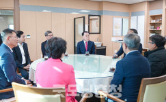 충남교육청, 금산 화재 피해 가정에 위로금 전달