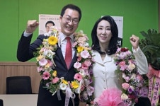'만 40세' 이동석 충주시장 당선자…전국 최연소 기록