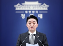 강훈식 대통령 비서실장, 전격 사의 표명(종합)