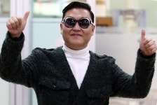 싸이 컴백설에 이스타코·디이아·YG 엔터 등 관련주 일제히 껑충
