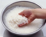 [짠순이 주부 경제학] 버리지 마세요! 쌀뜨물, 제대로 활용하기
