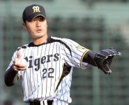 한신 타이거스 오승환, 1이닝 무실점으로 첫 구원승