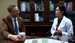 헬스메디tv, 서양인 한의사와 탈북 한의사의 영화 같은 삶 소개