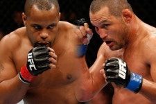 대니얼 코미에 댄 핸더슨 경기 관심…UFC 173 헤난 바리오 VS T.J. 딜라쇼 메인경기 인기 넘어서