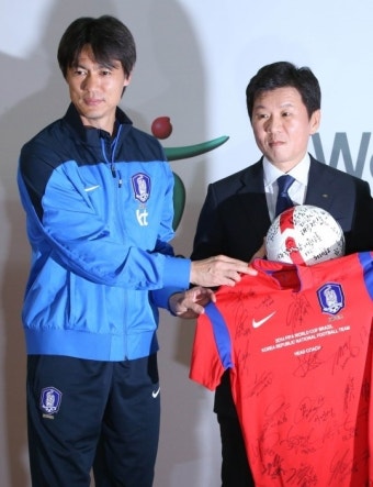 정몽규 축구협회장, 홍명보 감독 만나 거취 논의