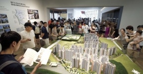 대림산업 e편한세상 광주역 견본주택 4만 명 몰려