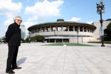 고학찬 예술의전당 사장 나를 키운 건 시련…지금도 극복 중