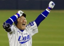 9회말 2아웃 최형우의 끝내기…한국시리즈 5차전 삼성, 넥센에 2-1 승