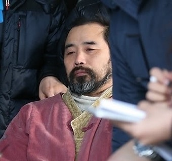 '리퍼트 대사 습격' 김기종, 살해의도 부인...신체감정 신청