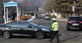 특검, 朴대통령 '뇌물 피의자' 입건…靑 압수수색 시도