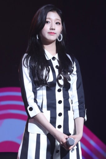 러블리즈 정예인 