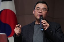 [뉴테크포럼/5G]송영일 서틴스플로어 대표 5G시대 첫번째 물결은 미디어