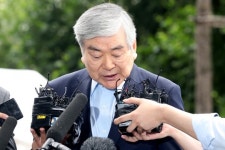 [속보] 조양호 대한항공 회장 사내이사 연임 실패