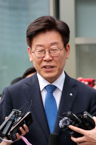 이재명 더불어민주당 대표 흉기 습격 사건 항소심, 김씨 징역 15년 유지 - 법원의 엄중한 판단