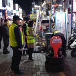 평택시, 송탄관광특구불법에어라이트 야간 단속 실시